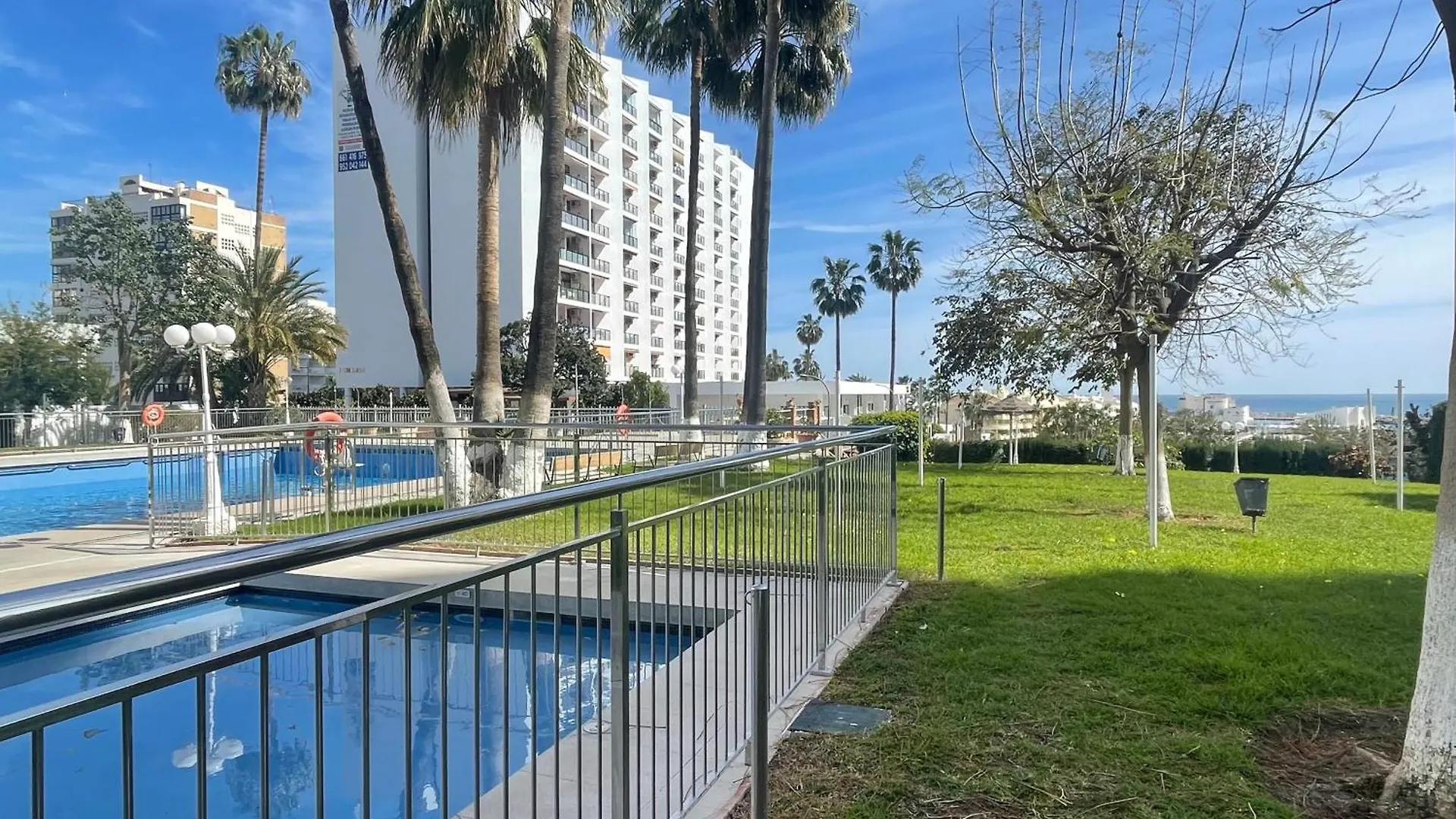 Apartamento Diana Primera Linea De Playa contacts